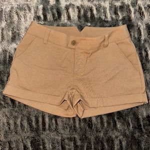 beige shorts